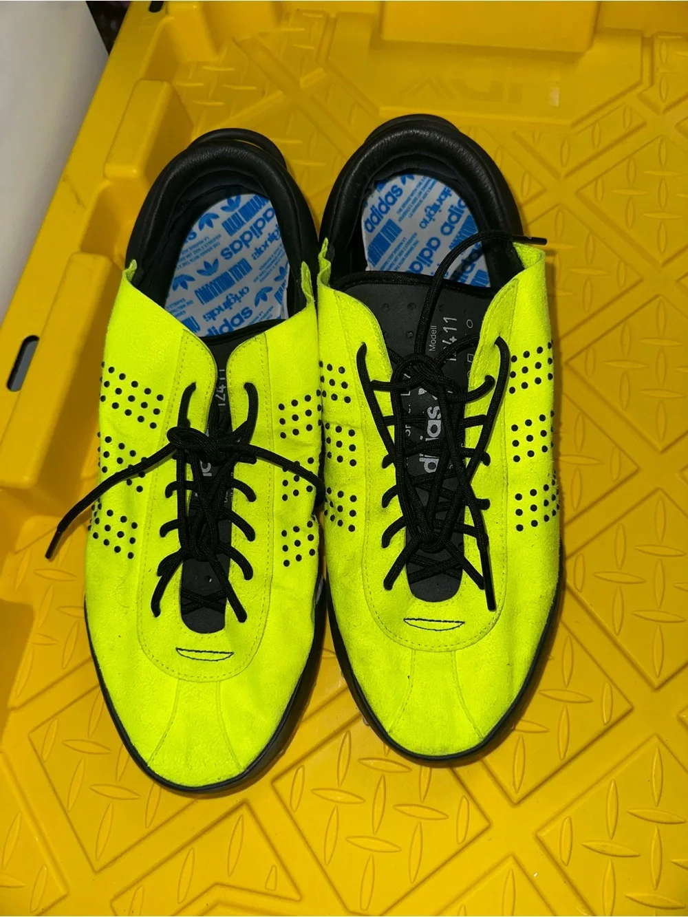 Adidas x Alexander Wang Hike Low Men's Solar Yellow Sneakers Size 11.5 AC6841